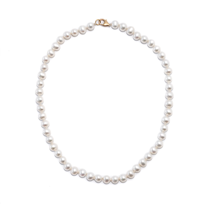 The Timeless Pearl Necklace