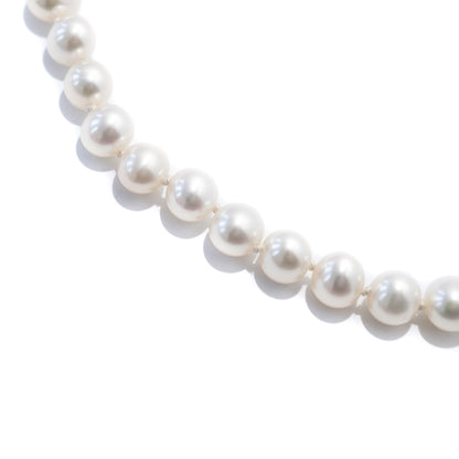 The Timeless Pearl Necklace